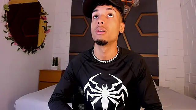 Snapshot of Thiagoferreti chatting on 24, 11, 2025 Thiagoferreti online show from 24, 11, 2025