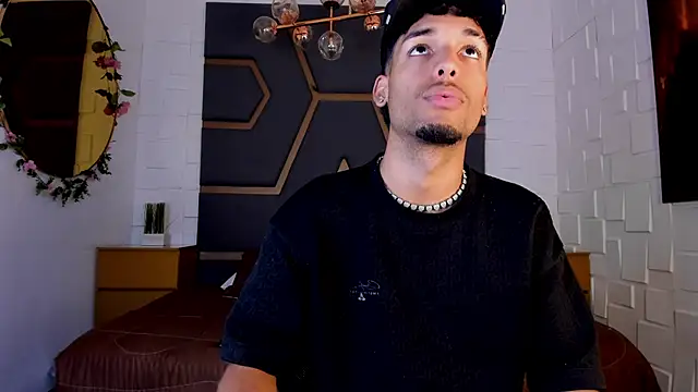 Snapshot of Thiagoferreti chatting on 2, 12, 2025 Thiagoferreti online show from 2, 12, 2025