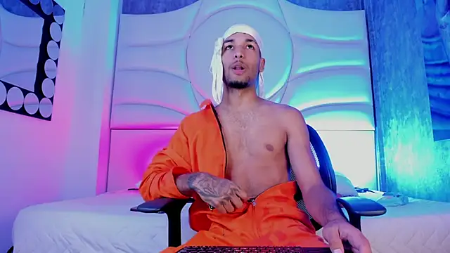 Snapshot of Thiagoferreti chatting on 5, 12, 2025 Thiagoferreti online show from 5, 12, 2025