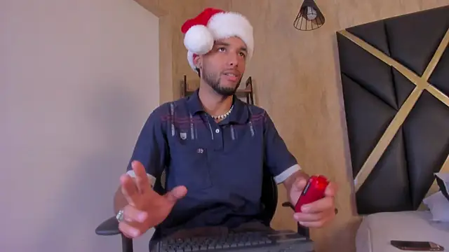 Snapshot of Thiagoferreti chatting on 22, 12, 2025 Thiagoferreti online show from 22, 12, 2025