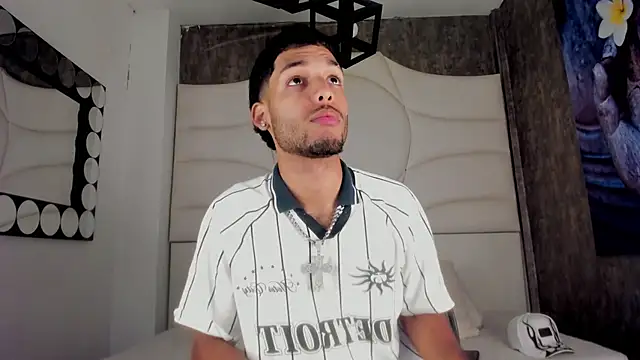 Snapshot of Thiagoferreti chatting on 14, 1, 2026 Thiagoferreti online show from 14, 1, 2026