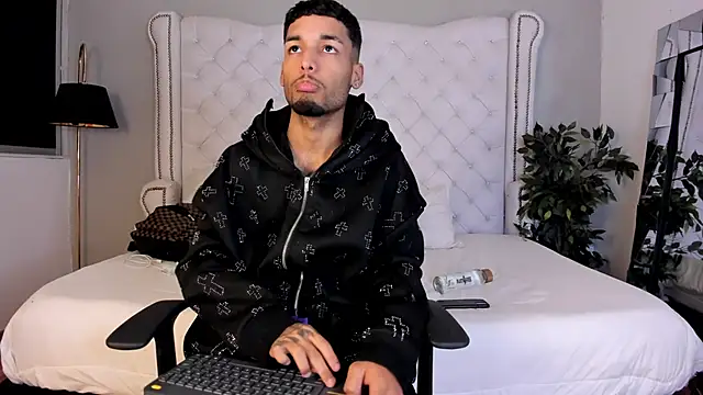 Snapshot of Thiagoferreti chatting on 23, 2, 2026 Thiagoferreti online show from 23, 2, 2026