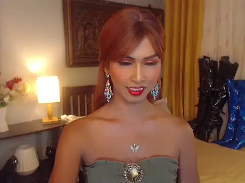 Nathalieheartt online show from 25, 9, 2025