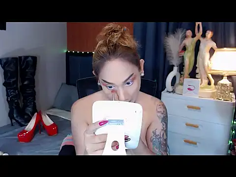 Allysonevanns online show from 18, 5, 2026
