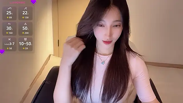 Snapshot of Seraphina-se chatting on 7, 3, 2026 Seraphina-se online show from 7, 3, 2026