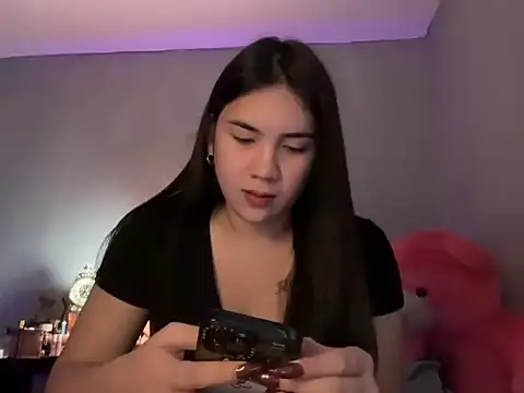 Snapshot of wild_flowerx chatting on 4, 5, 2026 wild flowerx online show from 4, 5, 2026