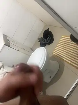 Snapshot of tonsc23 chatting on 21, 4, 2026 tonsc23 online show from 21, 4, 2026