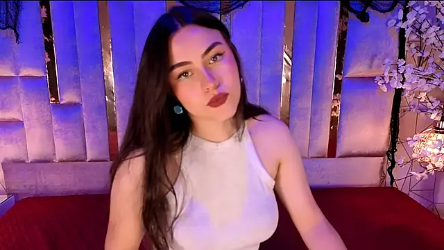 HannaCollins  online show from 6, 11, 2025