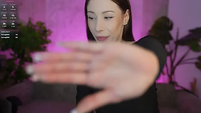 Snapshot of Selena_Glow chatting on 2, 4, 2026 Selena Glow online show from 2, 4, 2026