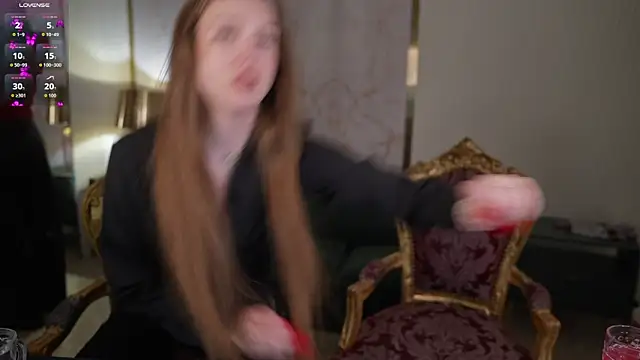 Snapshot of Selena_Glow chatting on 16, 4, 2026 Selena Glow online show from 16, 4, 2026