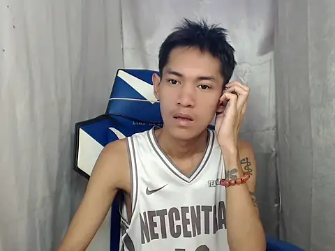 Snapshot of riks_tyler chatting on 13, 6, 2026 riks tyler online show from 13, 6, 2026