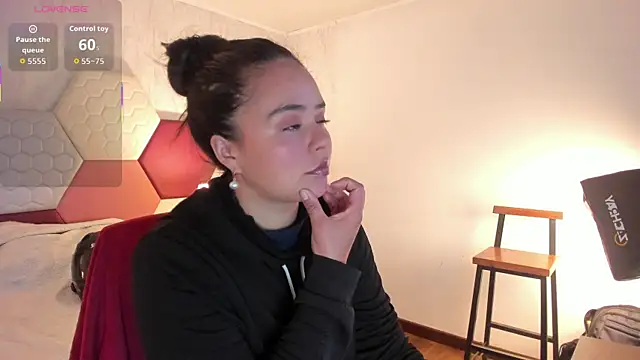 ArielleWilde online show from 4, 11, 2025