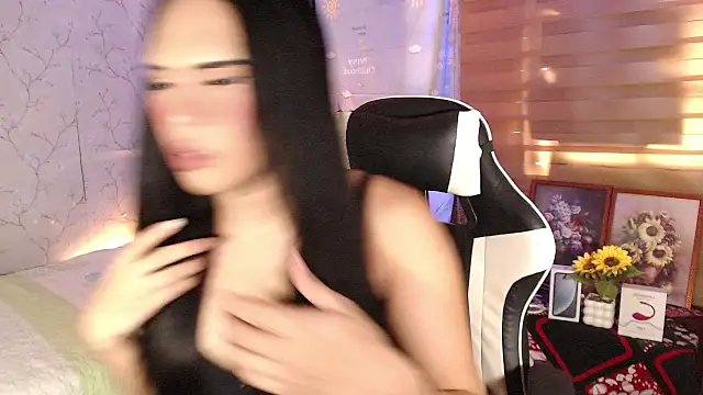 Snapshot of TssluttyNikka chatting on 28, 3, 2026 TssluttyNikka online show from 28, 3, 2026