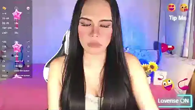 Snapshot of TssluttyNikka chatting on 12, 4, 2026 TssluttyNikka online show from 12, 4, 2026