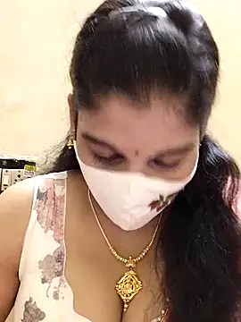 Snapshot of amelia-rani chatting on 13, 10, 2025 amelia-rani online show from 13, 10, 2025