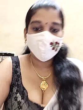 Snapshot of amelia-rani chatting on 27, 10, 2025 amelia-rani online show from 27, 10, 2025