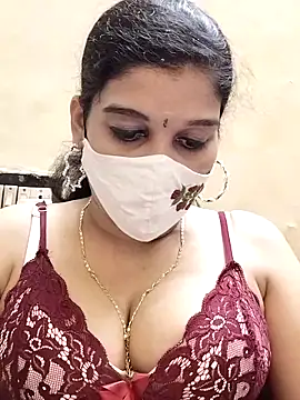 Snapshot of amelia-rani chatting on 29, 5, 2026 amelia-rani online show from 29, 5, 2026
