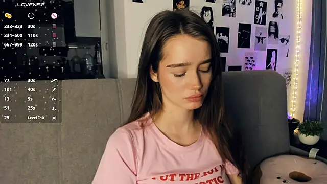 lovelyalivia online show from 21, 12, 2025