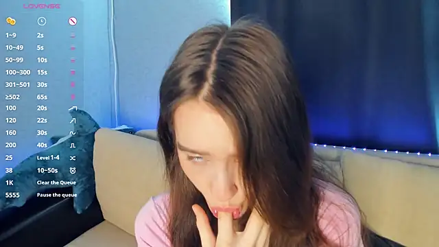 Snapshot of lovelyalivia chatting on 3, 4, 2026 lovelyalivia online show from 3, 4, 2026