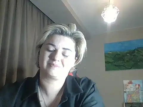 Snapshot of Wymini chatting on 27, 9, 2025 Wymini online show from 27, 9, 2025