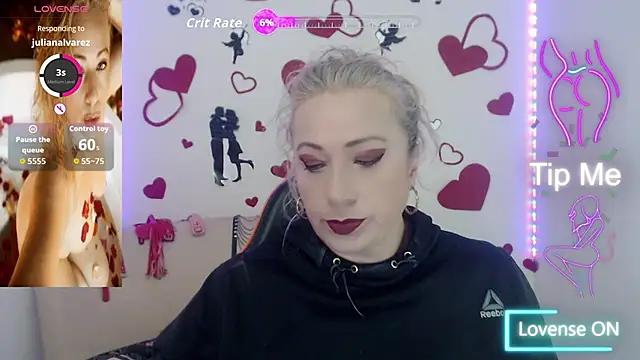 Snapshot of sofiacurvy_45 chatting on 9, 9, 2025 sofiacurvy 45 online show from 9, 9, 2025