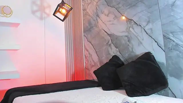 IsabellaMonet online show from 25, 5, 2026