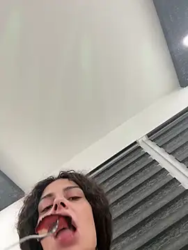 sweetchery999999 online show from 5, 12, 2025