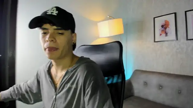 BenitoSaenz online show from 25, 10, 2025