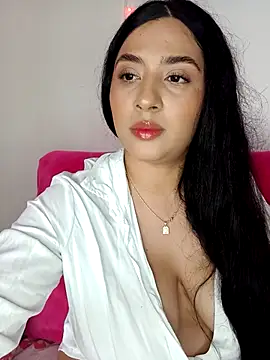 Snapshot of VALENTINA_ROUSE_ chatting on 5, 4, 2026 VALENTINA ROUSE online show from 5, 4, 2026