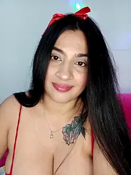 Snapshot of VALENTINA_ROUSE_ chatting on 18, 4, 2026 VALENTINA ROUSE online show from 18, 4, 2026