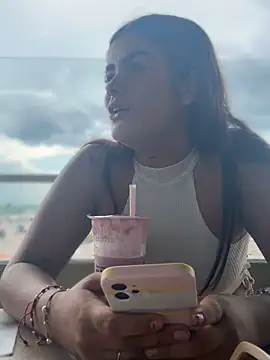 Kaily Sweet16 online show from 10, 11, 2025