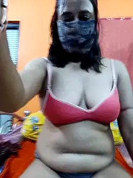 Hotpuja25 online show from 8, 11, 2025