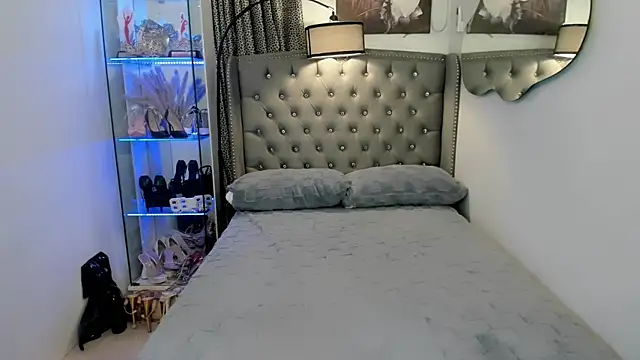 Lars empress online show from 17, 12, 2025