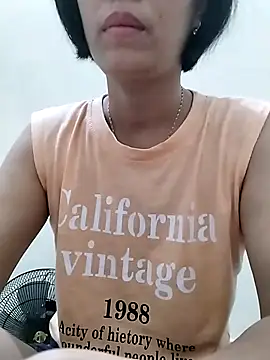 Snapshot of love_sexy090 chatting on 7, 7, 2026 love sexy090 online show from 7, 7, 2026