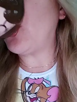 Snapshot of cameron_06 chatting on 13, 4, 2026 cameron 06 online show from 13, 4, 2026