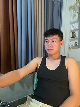 Snapshot of xshyboyx chatting on 6, 3, 2026 xshyboyx online show from 6, 3, 2026