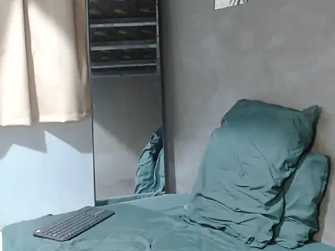 Natsboii online show from 8, 6, 2026