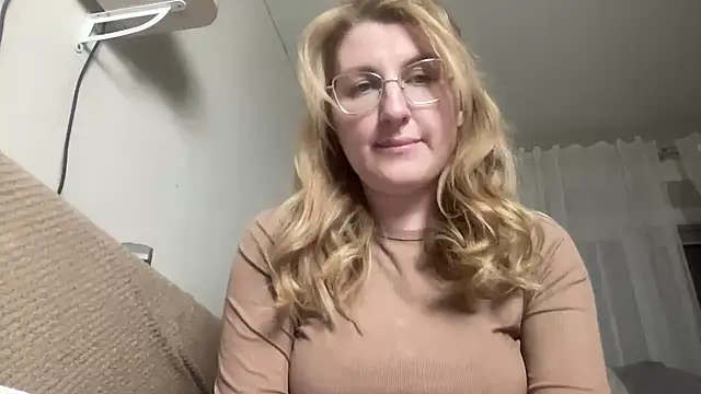 Snapshot of Kadayy1 chatting on 24, 3, 2026 Kadayy1 online show from 24, 3, 2026
