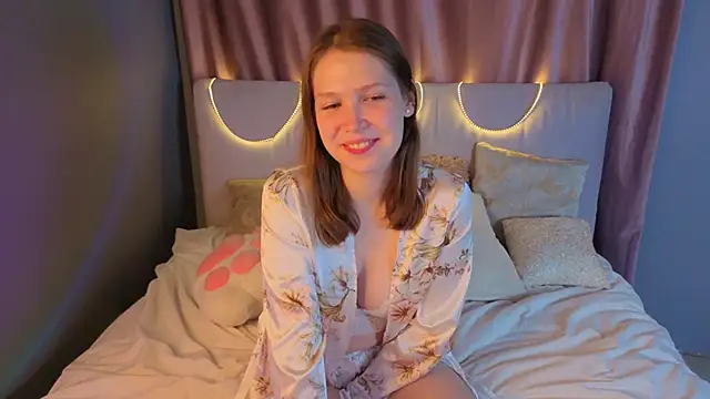 BeatrixCarIeton online show from 17, 9, 2025