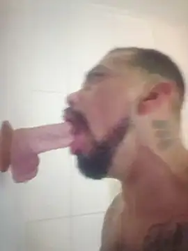 Snapshot of Cnutt310 chatting on 2, 11, 2025 Cnutt310 online show from 2, 11, 2025