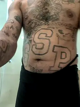 Snapshot of Cnutt310 chatting on 28, 11, 2025 Cnutt310 online show from 28, 11, 2025