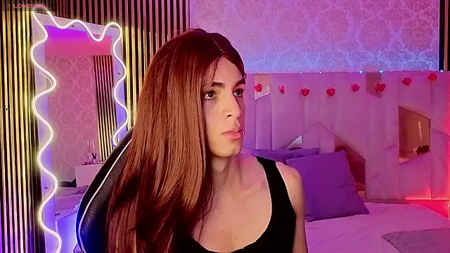 LIHIAN TAY online show from 26, 3, 2026