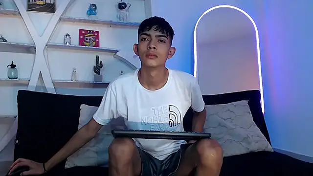 PRETTY SEX1 online show from 6, 10, 2025