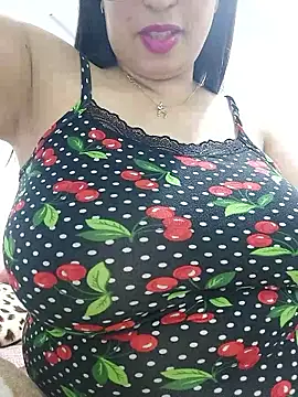 Snapshot of rousaa chatting on 6, 4, 2026 rousaa online show from 6, 4, 2026