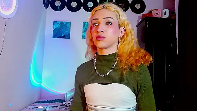 meghan devil  online show from 17, 12, 2025