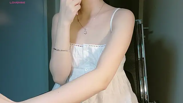 Snapshot of Ryeon_99 chatting on 27, 3, 2026 Ryeon 99 online show from 27, 3, 2026