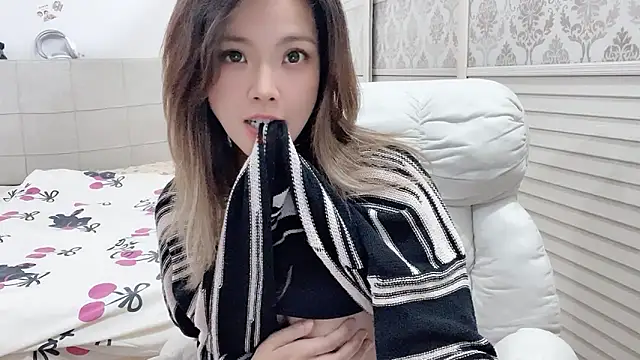 Holiland online show from 29, 10, 2025