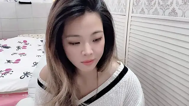 Holiland online show from 4, 11, 2025