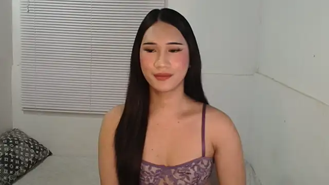 Snapshot of Leighs_Celine chatting on 2, 2, 2026 Leighs Celine online show from 2, 2, 2026