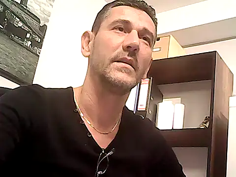 Snapshot of mastercharisma35 chatting on 14, 1, 2026 mastercharisma35 online show from 14, 1, 2026